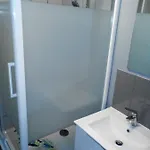 Les Acacias Apartment
